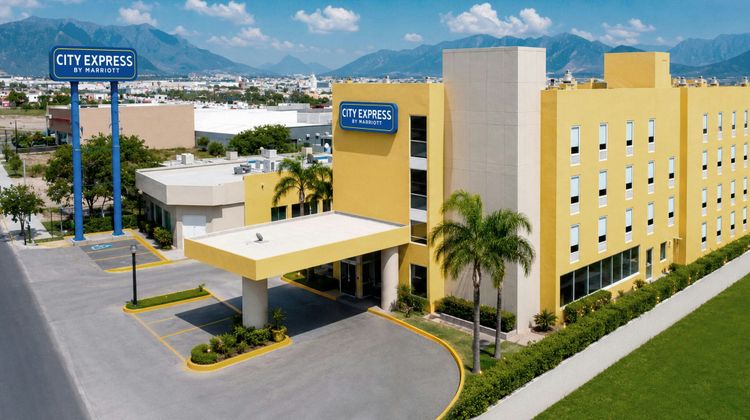 City Express by Marriott Exterior