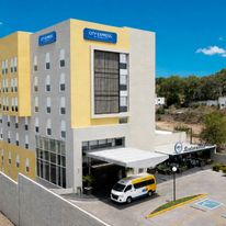 City Express by Marriott Airport