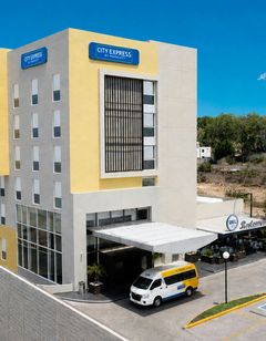 City Express by Marriott Airport