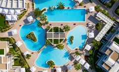 Grace Hotel, Auberge Resorts Collection