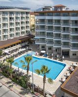 Riviera Hotel & Spa
