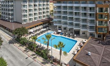 Riviera Hotel & Spa