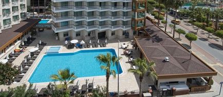 Riviera Hotel & Spa Exterior