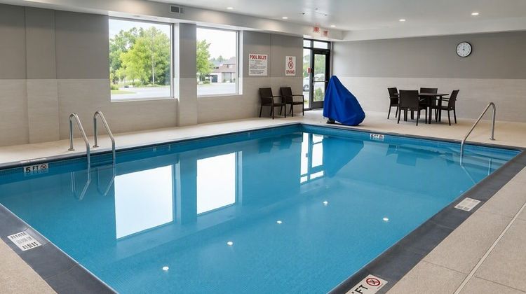 avid hotel Columbus Northwest-Hilliard Pool