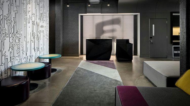 Aloft Arundel Mills BWI Airport Lobby