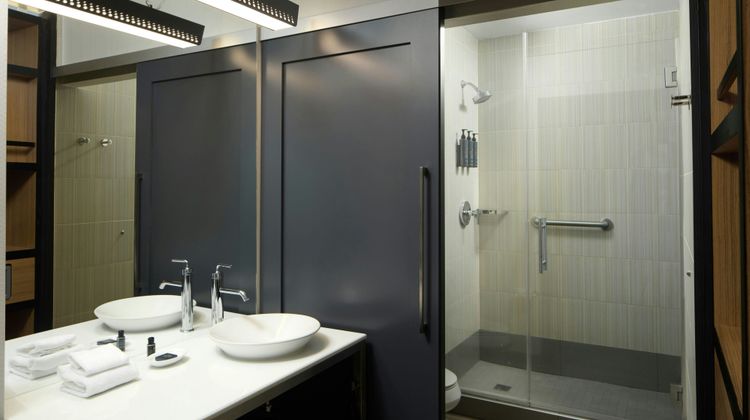 Aloft Arundel Mills BWI Airport Room