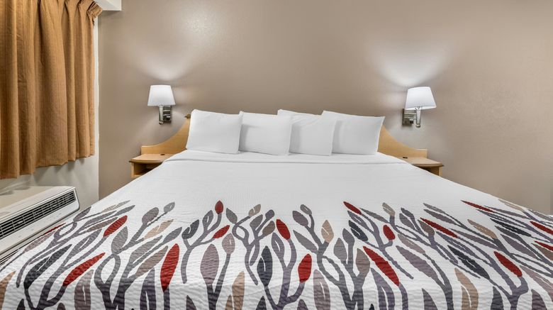 <b>Red Roof Inn Chicago - Joliet Room</b>. Images powered by <a href="https://www.leonardoworldwide.com/" title="Leonardo Worldwide" target="_blank">Leonardo</a>.