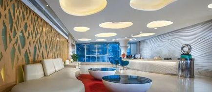 Guolong Hotel Lobby