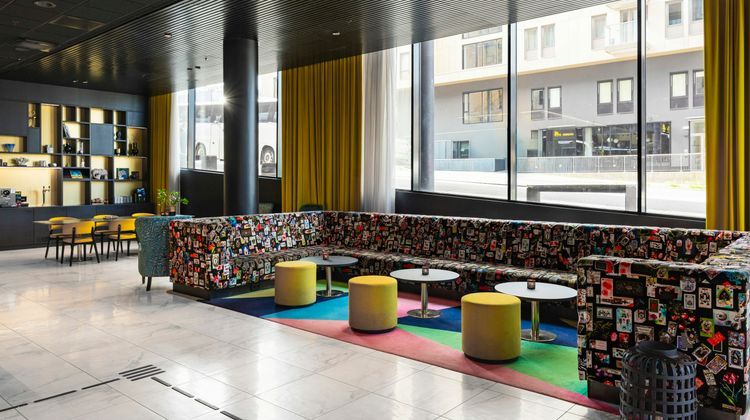 Thon Hotel Storo Lobby