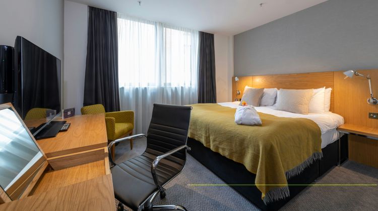 Apex City of London Hotel Room