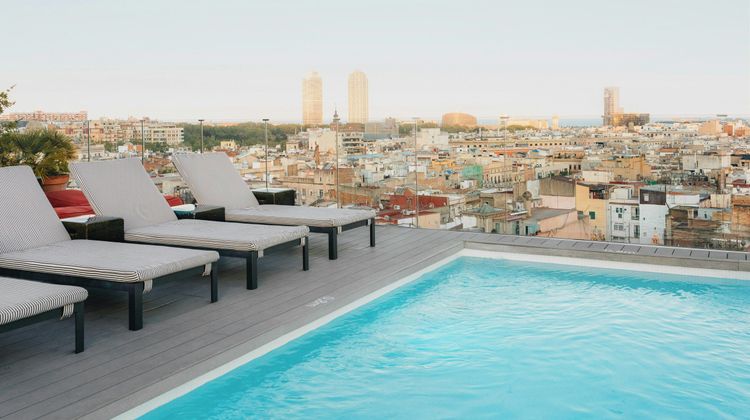 Yurbban Trafalgar Hotel Pool