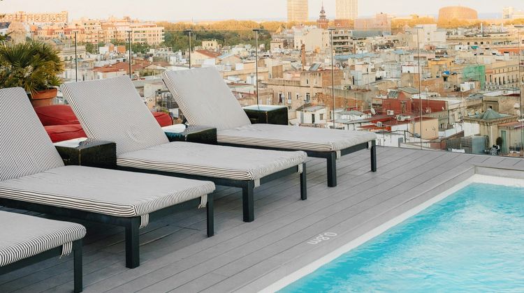 Yurbban Trafalgar Hotel Pool