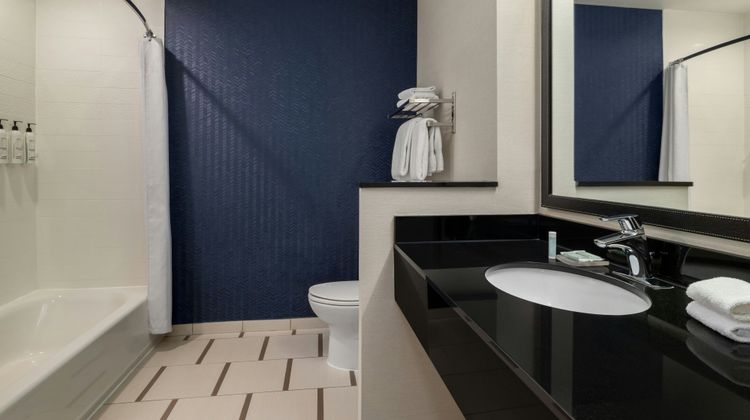 Fairfield Inn & Suites Athens Room
