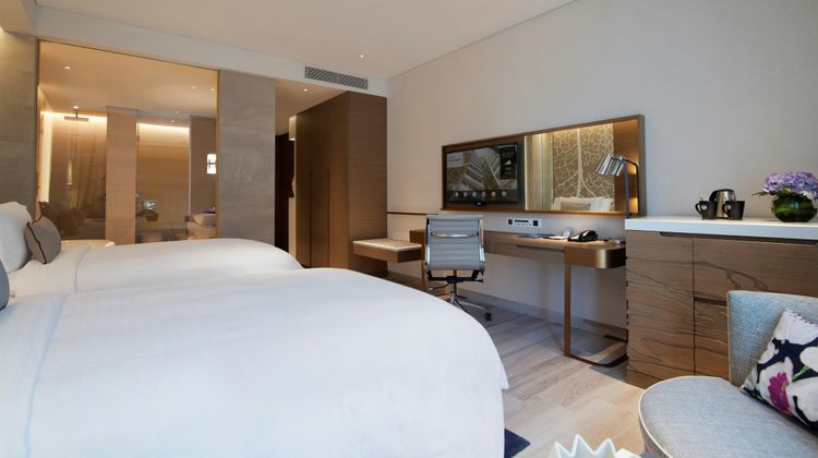 Al Bandar Rotana Room