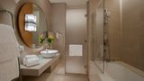 Al Bandar Rotana Suite