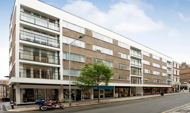 Saco Holborn Exterior