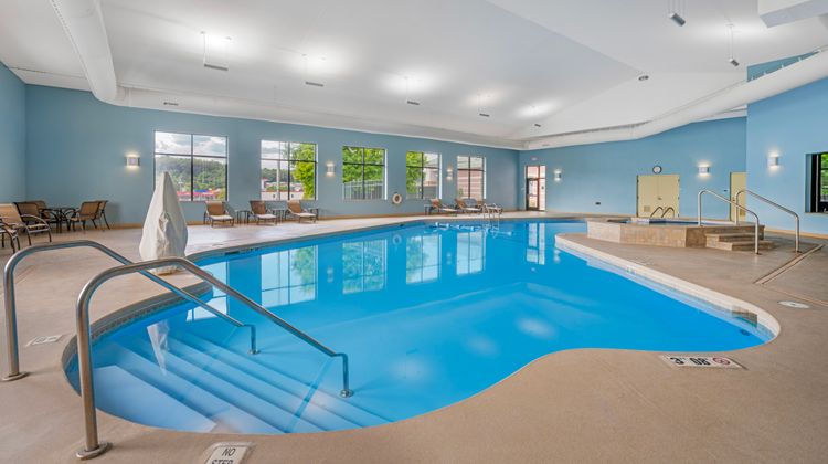 Holiday Inn Express Pool