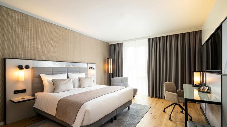 Leonardo Royal Hotel Cologne Bonn Arpt Suite