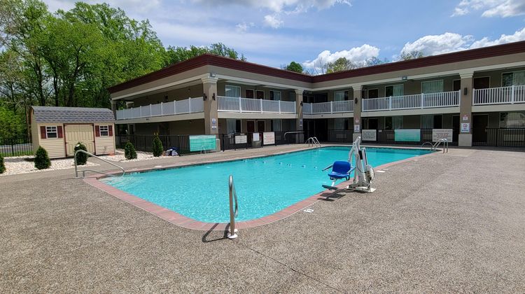Red Roof Inn Bordentown - McGuire AFB Pool