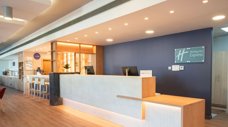 Holiday Inn Express Valencia Bonaire Exterior