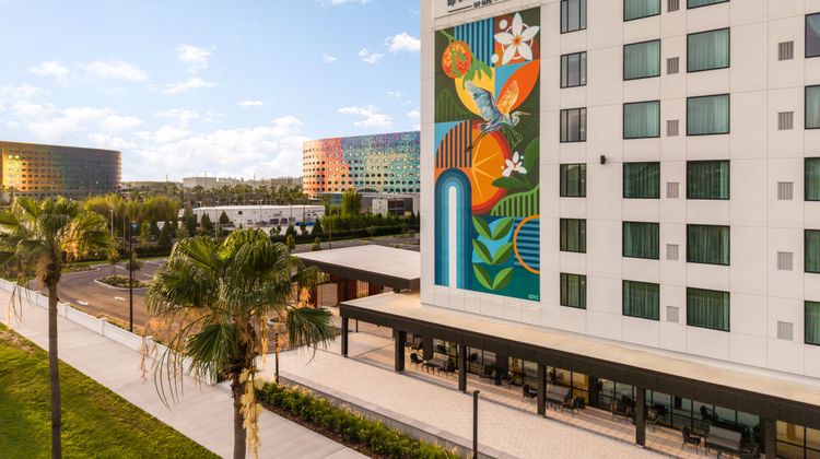 Staybridge Suites Orlando Universal Blvd Exterior
