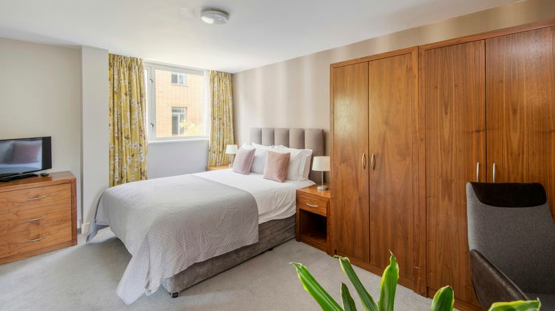 <b>Saco Holborn Room</b>. Images powered by <a href="https://www.leonardoworldwide.com/" title="Leonardo Worldwide" target="_blank">Leonardo</a>.