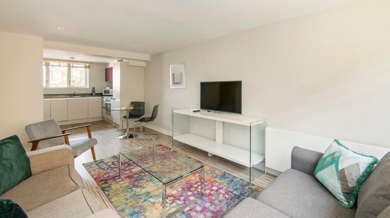 <b>Saco Holborn Room</b>. Images powered by <a href="https://www.leonardoworldwide.com/" title="Leonardo Worldwide" target="_blank">Leonardo</a>.