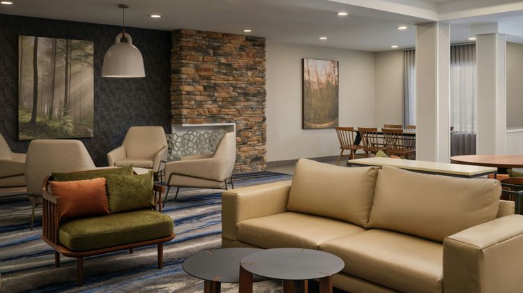 Fairfield Inn & Suites Lakeland Plant Ci Lobby