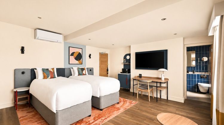London Bloomsbury Square Hotel Room