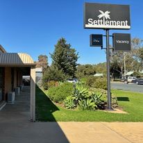 Settlement Motor Inn
