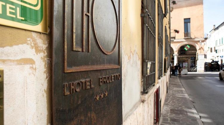 Hotel Broletto Lobby