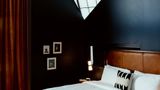 Gravity Haus Denver Room