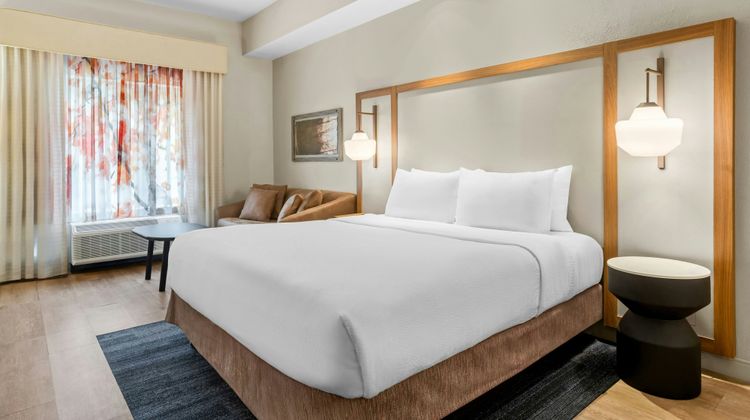 Fairfield Inn & Suites Hinesville Room