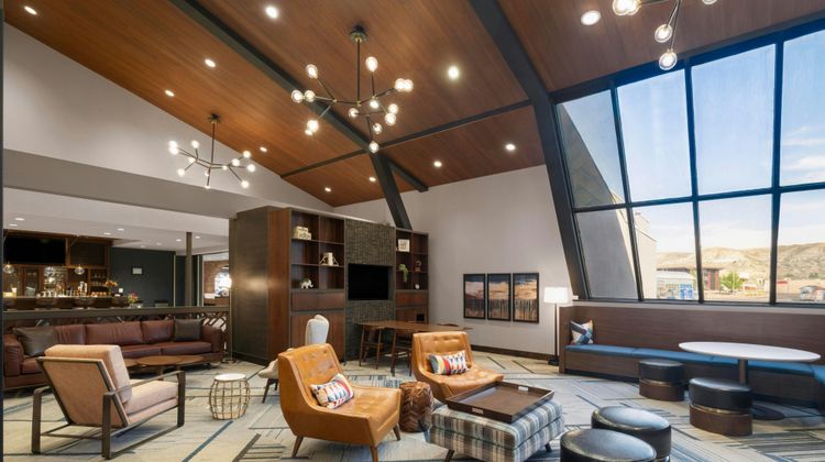 Four Points by Sheraton Rock Springs Lobby