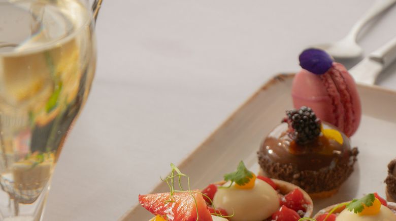 <b>The Roseate Edinburgh Restaurant</b>. Images powered by <a href="https://www.leonardoworldwide.com/" title="Leonardo Worldwide" target="_blank">Leonardo</a>.