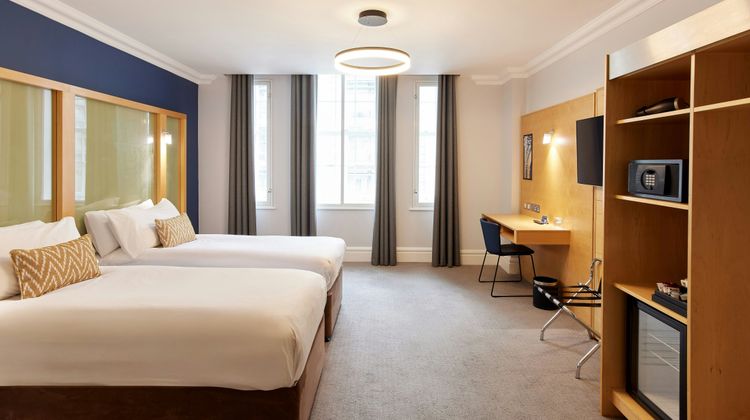 Thistle London Park Lane Room