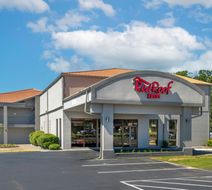 Red Roof Inn Manchester, TN Exterior