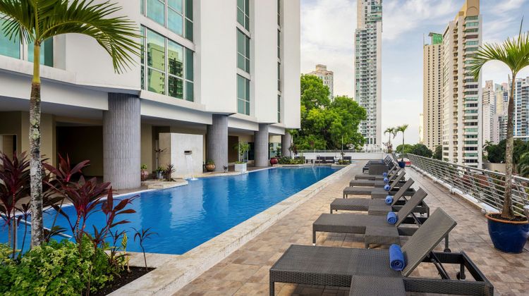 Marriott Executive Apartments Finisterre Pool