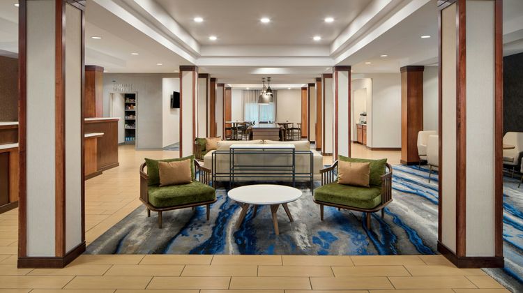 Fairfield Inn & Suites Frankfort Lobby