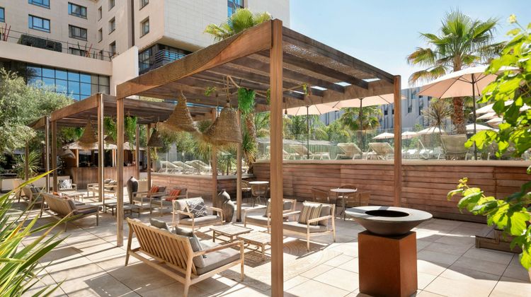Renaissance Aix-en-Provence Hotel Pool