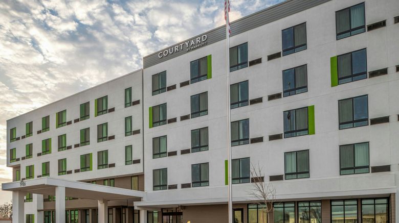 Courtyard Woodland Marriott Exterior. Images powered by <a href="https://www.leonardoworldwide.com" target="_blank" rel="noopener">Leonardo</a>.