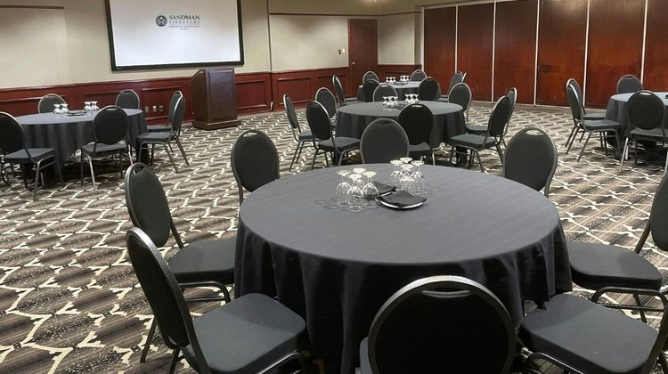 Sandman Signature Edmonton Downtown Hotel Meeting