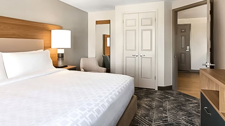 Candlewood Suites Indianapolis NW Suite
