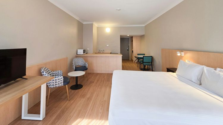 El Toro Motor Inn Suite