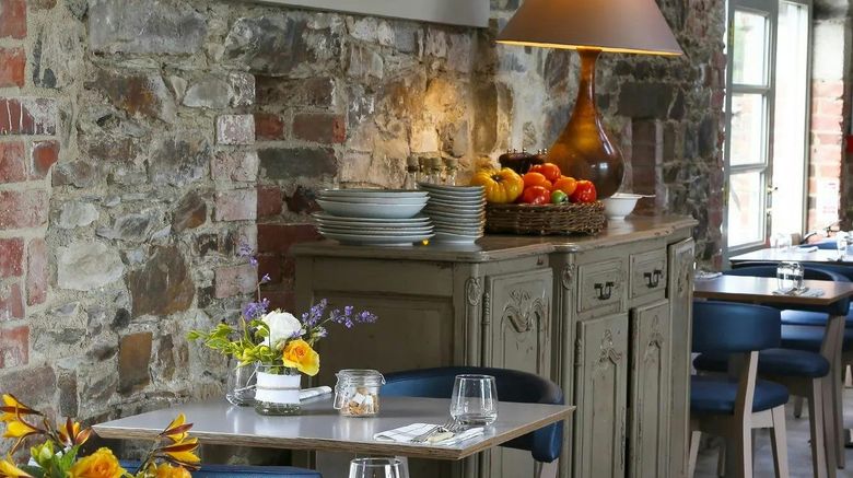 <b>Marlfield House Room</b>. Images powered by <a href="https://www.leonardoworldwide.com/" title="Leonardo Worldwide" target="_blank">Leonardo</a>.