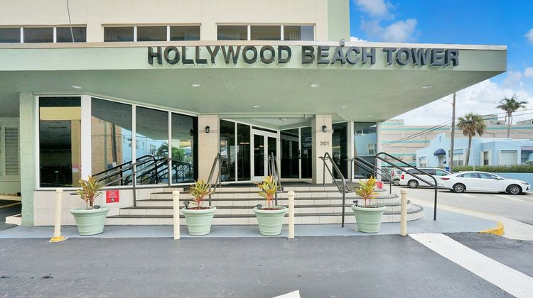 Hollywood Beach Tower Exterior