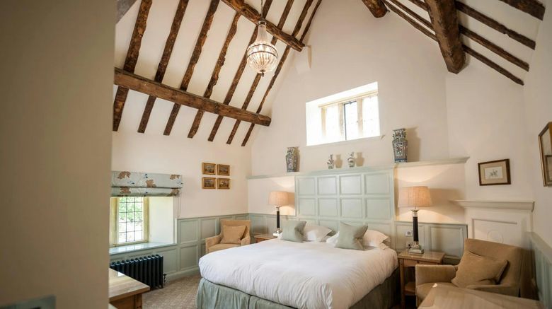 <b>Buckland Manor Hotel Room</b>. Images powered by <a href="https://www.leonardoworldwide.com/" title="Leonardo Worldwide" target="_blank">Leonardo</a>.