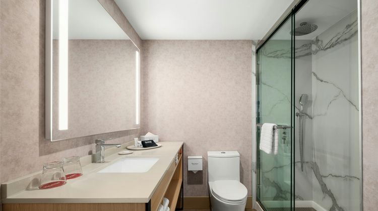 Red Roof PLUS+ Vancouver Airport Room