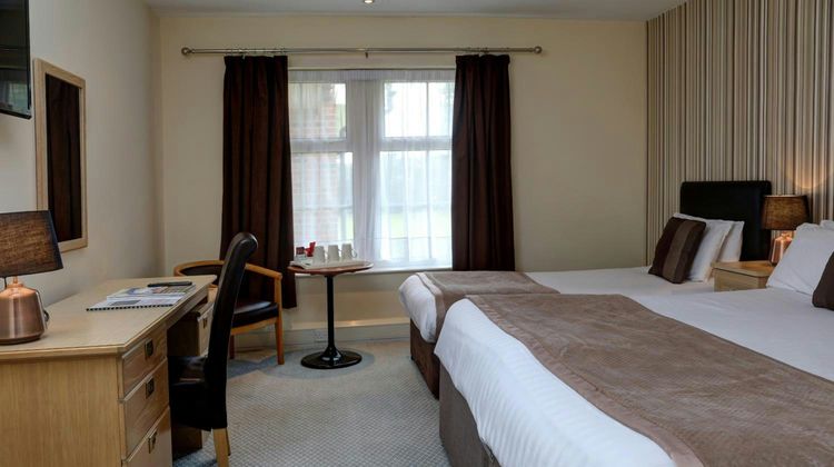 Allerton Court Hotel Room