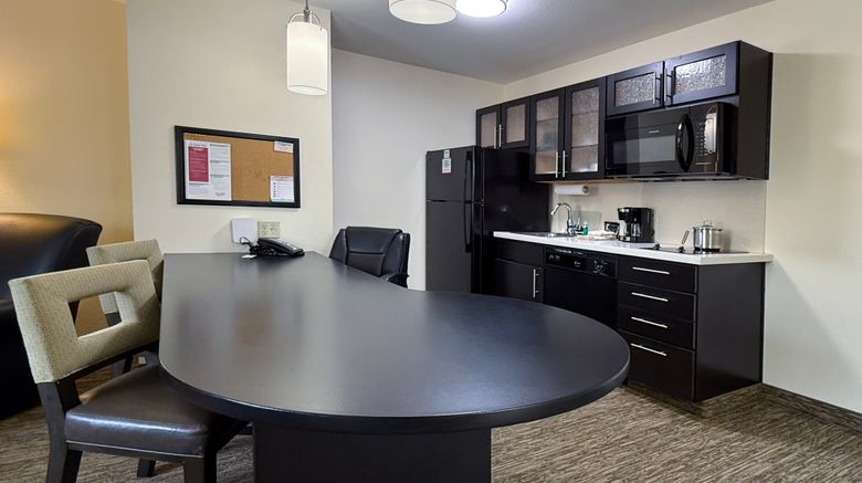 <b>Candlewood Suites East Lansing Suite</b>. Images powered by <a href="https://www.leonardoworldwide.com/" title="Leonardo Worldwide" target="_blank">Leonardo</a>.